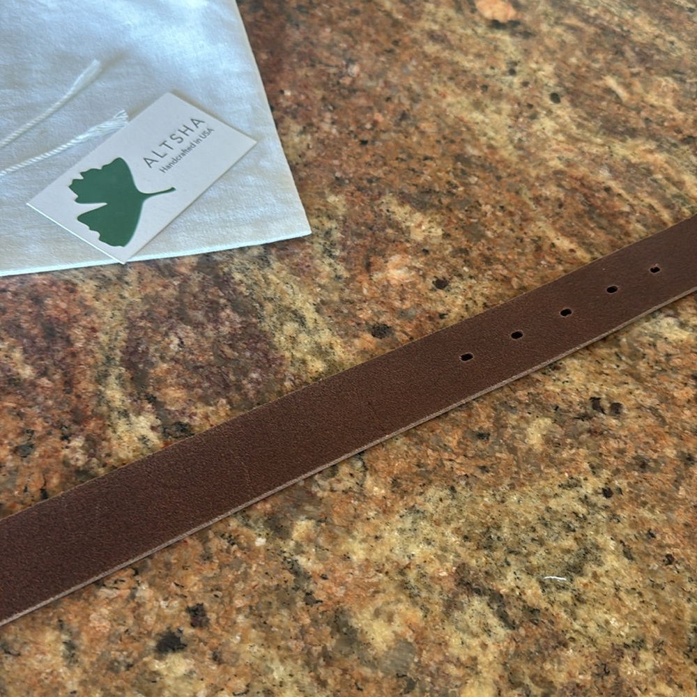ALTSHA Men's Brown Leather Belt - Picture 12 of 13